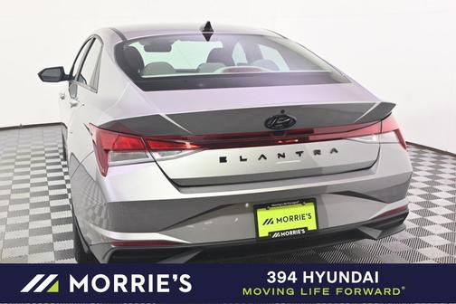 2023 Hyundai ELANTRA SE
