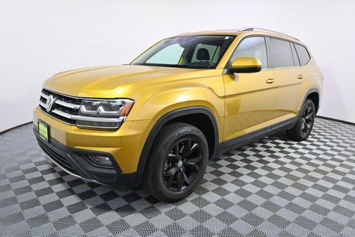 Kurkuma Yellow Metallic 2018 Volkswagen Atlas 3.6L SE w/Technology