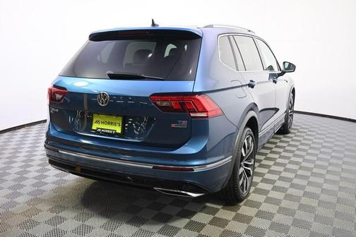 Silk Blue Metallic 2018 Volkswagen Tiguan 2.0T SEL Premium