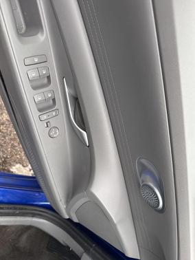 2023 Hyundai ELANTRA HEV Blue