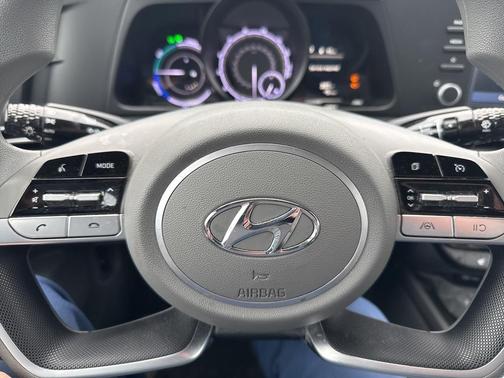 2023 Hyundai ELANTRA HEV Blue