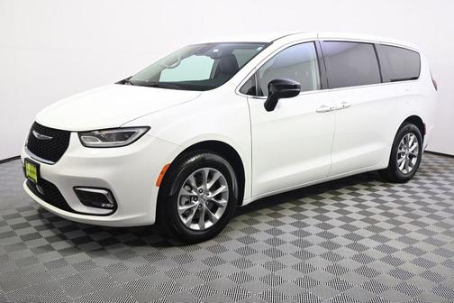 2024 Chrysler Pacifica Touring-L