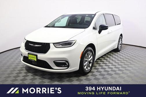 2024 Chrysler Pacifica Touring-L