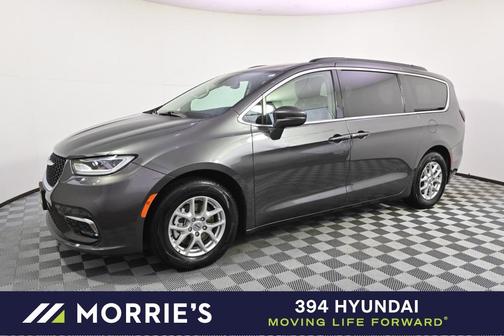 2022 Chrysler Pacifica Touring-L