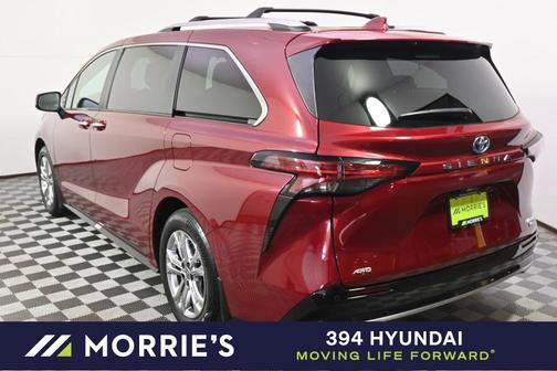 2024 Toyota Sienna Platinum 7 Passenger