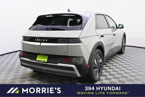 2025 Hyundai IONIQ 5 SE