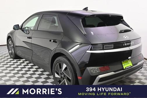 2025 Hyundai IONIQ 5 SE