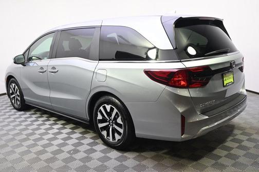 Solar Silver Metallic 2025 Honda Odyssey EX-L