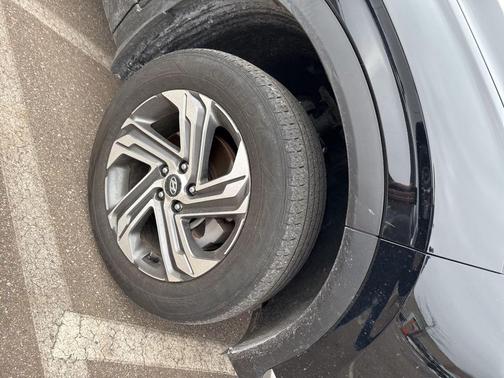 2023 Hyundai SANTA FE SE