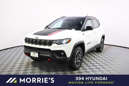 Bright White Clearcoat 2025 Jeep Compass Trailhawk