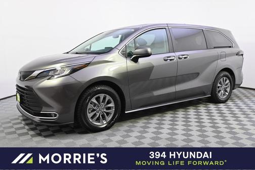 2023 Toyota Sienna XLE