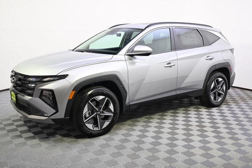Shimmering Silver 2026 Hyundai TUCSON SEL Premium