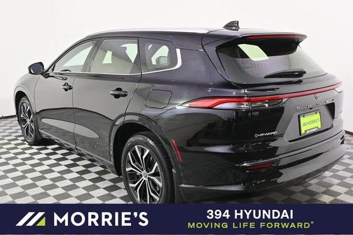 2025 Toyota Crown Signia XLE