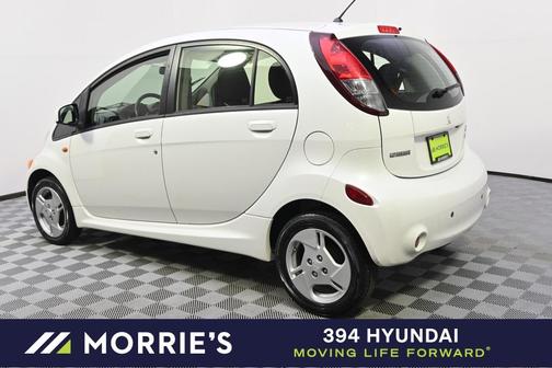 2016 Mitsubishi i-MiEV ES