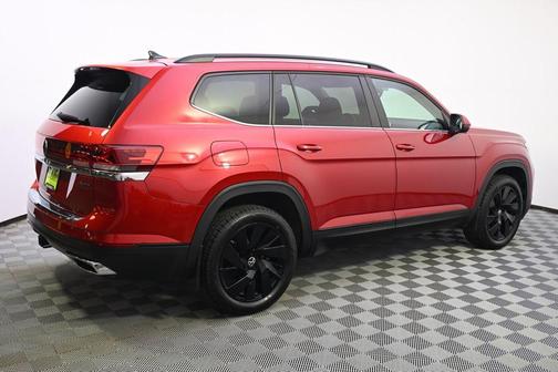 Aurora Red Metallic 2024 Volkswagen Atlas 2.0T SE