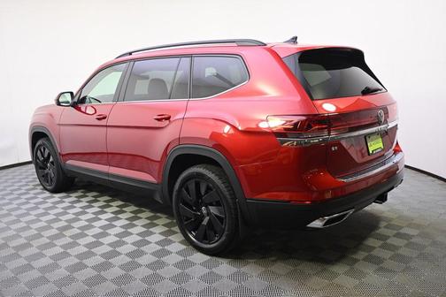 Aurora Red Metallic 2024 Volkswagen Atlas 2.0T SE