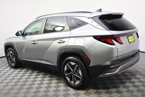 Shimmering Silver 2025 Hyundai TUCSON SEL
