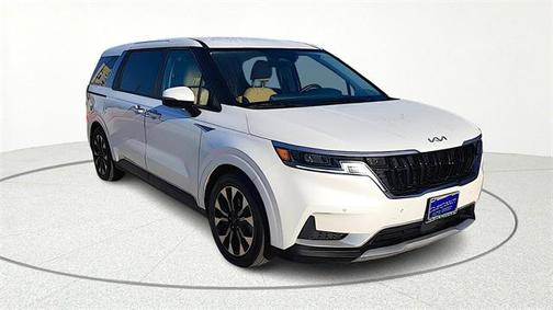 2024 Kia Carnival EX