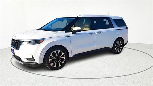 2024 Kia Carnival EX