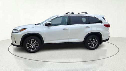Blizzard Pearl 2019 Toyota Highlander XLE