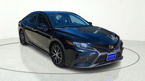 Midnight Black Metallic 2021 Toyota Camry SE