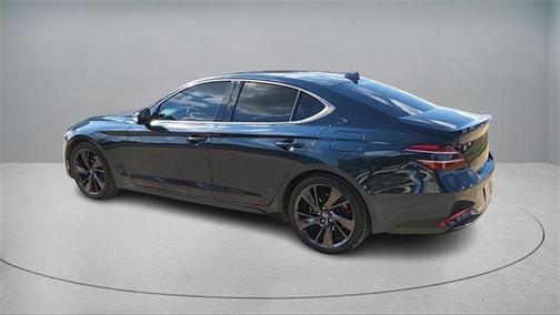 2023 Genesis G70 2.0T RWD