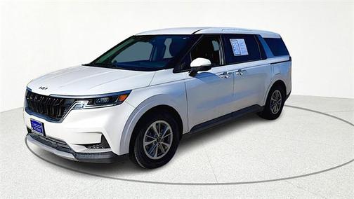 2023 Kia Carnival LX