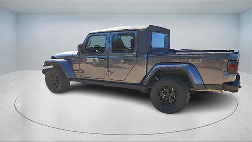 2022 Jeep Gladiator Sport