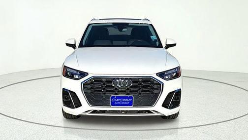 Ibis White 2022 Audi Q5 45 S line Premium Plus