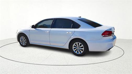 2015 Volkswagen Passat 1.8T S