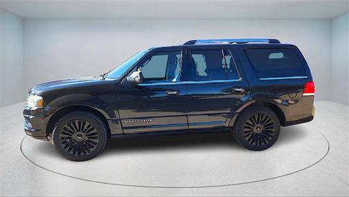 2015 Lincoln Navigator Base
