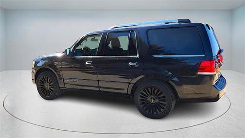 2015 Lincoln Navigator Base