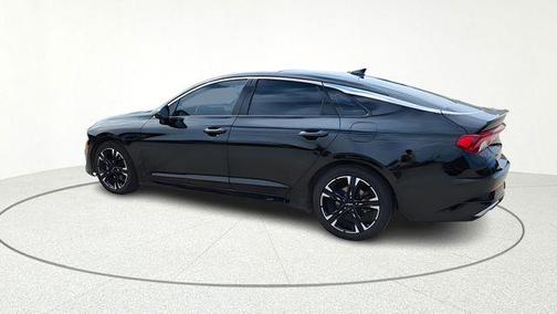 Ebony Black 2022 Kia K5 GT-Line
