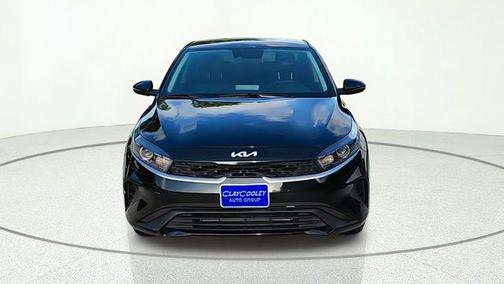 Aurora Black 2024 Kia Forte LXS