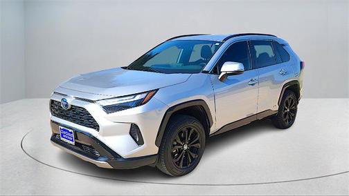 2022 Toyota RAV4 Hybrid SE