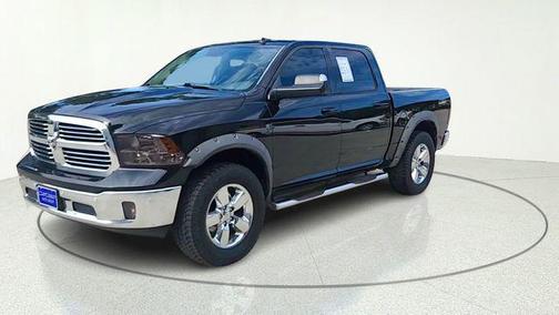 Brilliant Black Crystal Pearlcoat 2017 RAM 1500 Big Horn