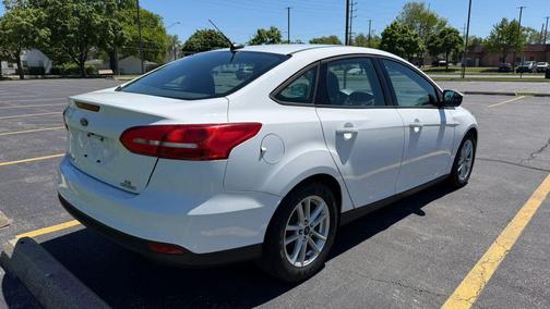 White 2015 Ford Focus SE