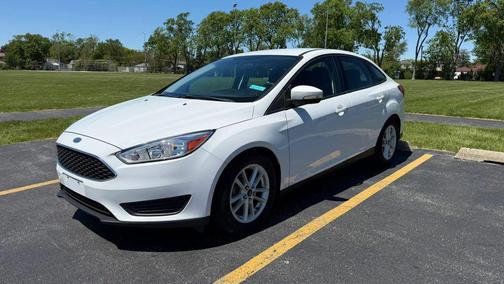 White 2015 Ford Focus SE