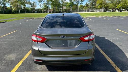 2013 Ford Fusion SE