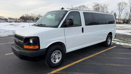 2016 Chevrolet Express 3500 LS