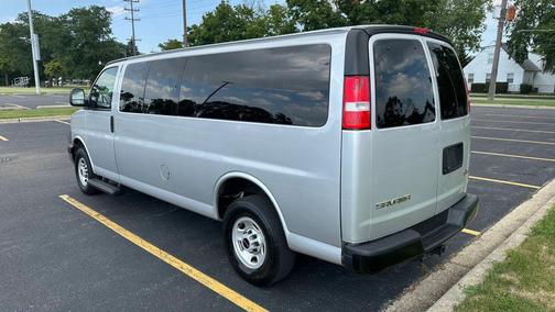 2023 GMC Savana 3500 RWD 3500 Extended Wheelbase LS