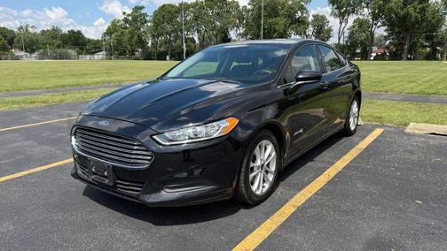 Black 2019 Ford Fusion Hybrid SE