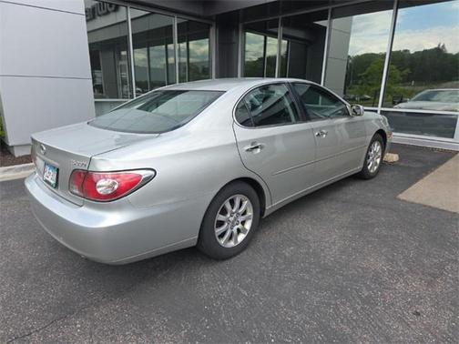 2004 Lexus ES 330 Base
