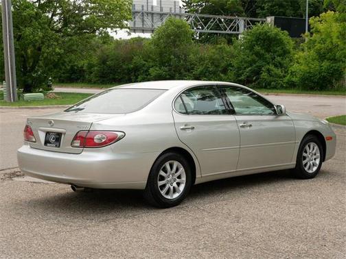 2004 Lexus ES 330 Base