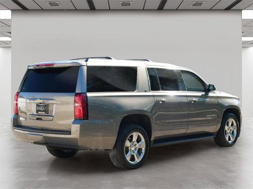 2017 Chevrolet Suburban LT