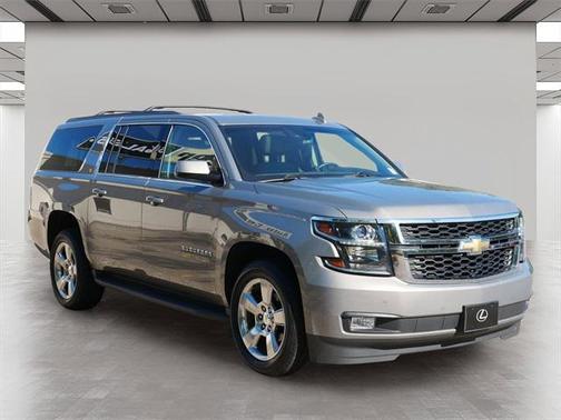2017 Chevrolet Suburban LT