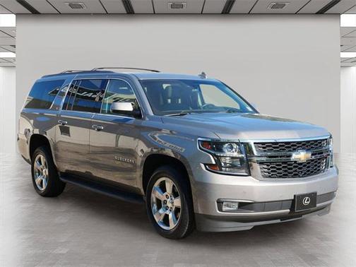 2017 Chevrolet Suburban LT