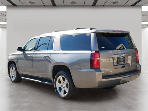 2017 Chevrolet Suburban LT