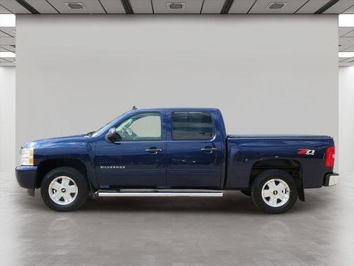 Imperial Blue Metallic 2009 Chevrolet Silverado 1500 LT Crew Cab