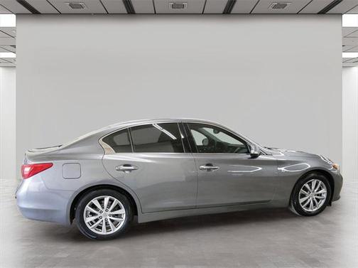 2015 INFINITI Q50 Premium